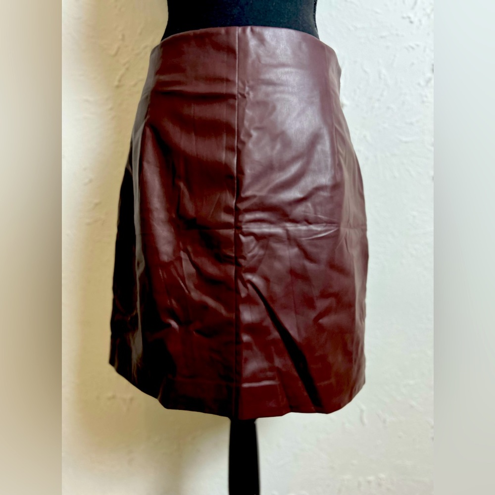 H&M brown skirt,